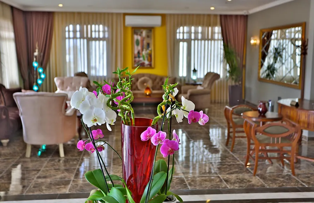 Hotel Bon Garden City-1
